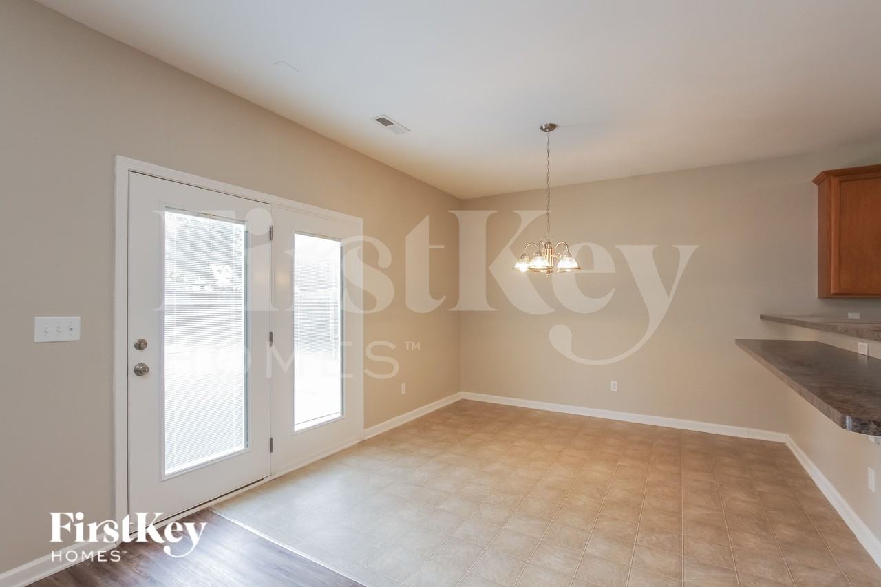 2026 Craver Meadows Dr - Photo 7 of 18