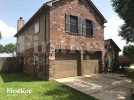 featured image of 2002 Woodland Hills Dr
