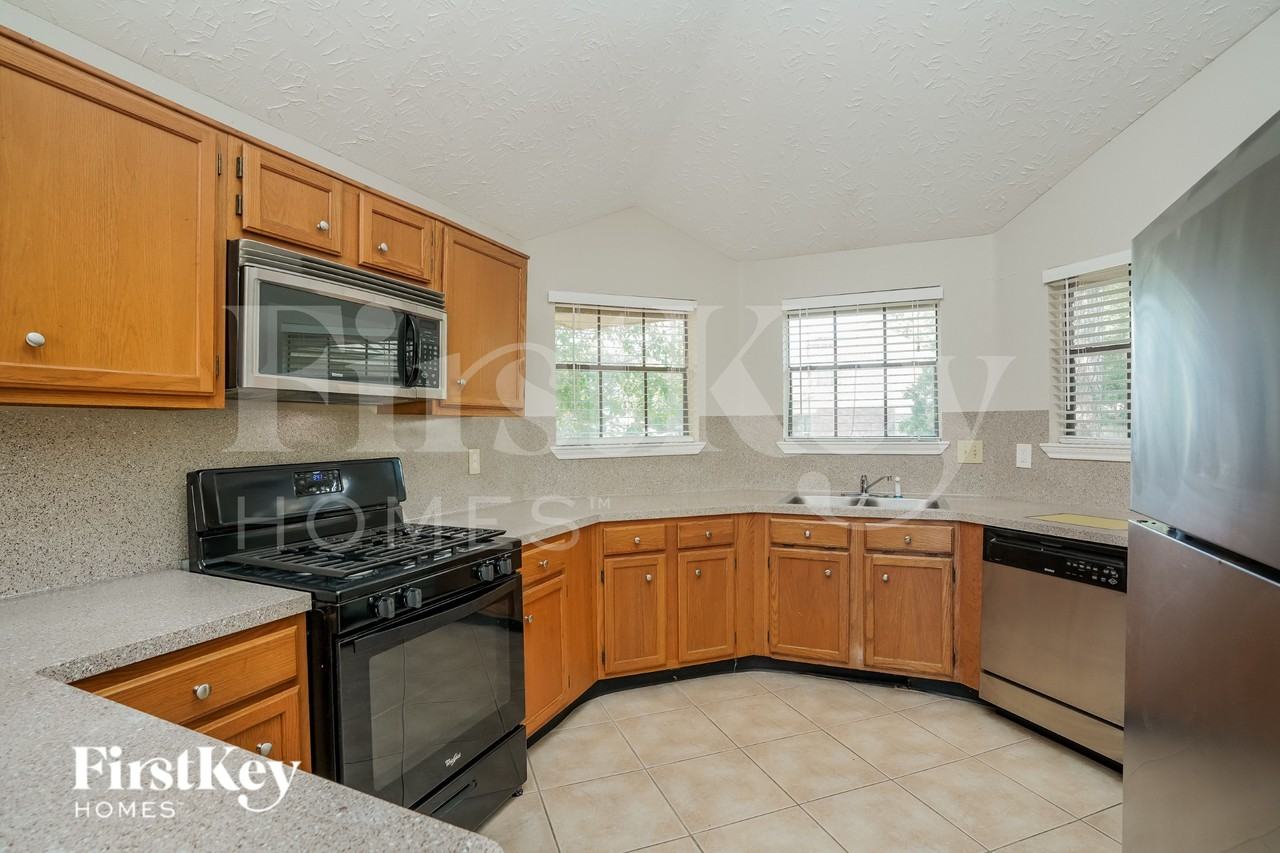 18423 Arbormont Dr - Photo 7 of 16