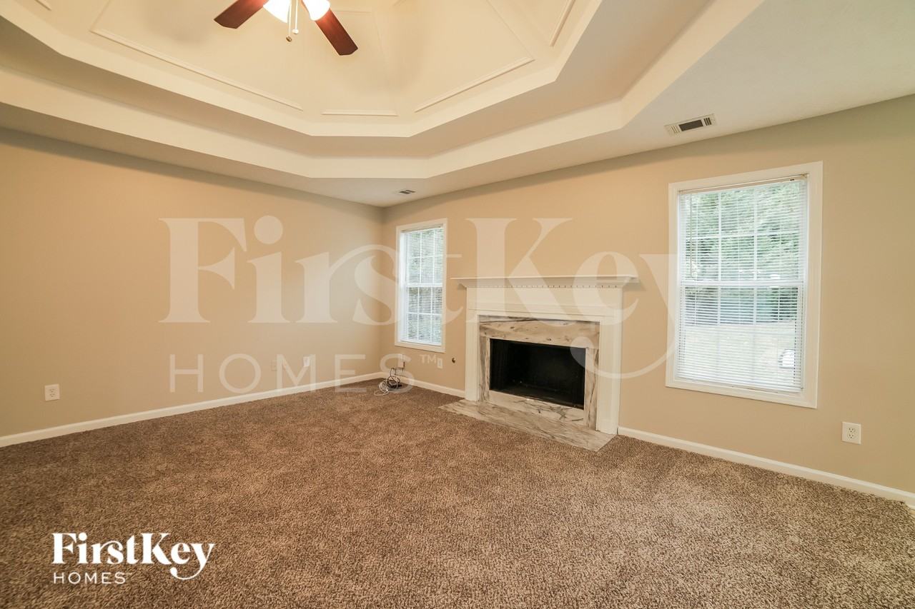 1360 Princeton View Ct - Photo 3 of 18