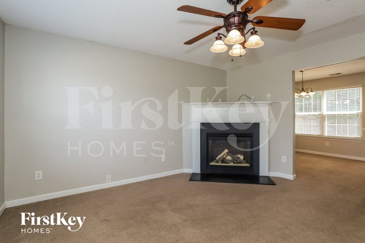 128 Watercress Ct - Photo 3 of 15