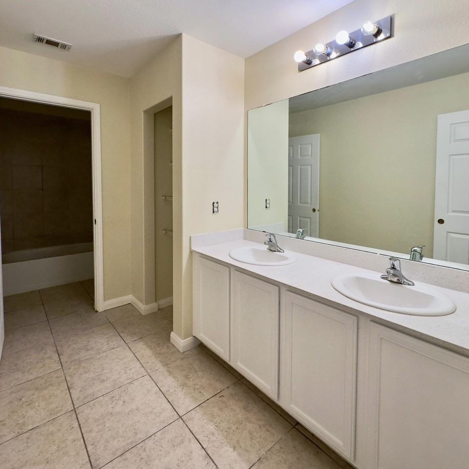 Obsidian Creek Dr - Photo 7 of 12