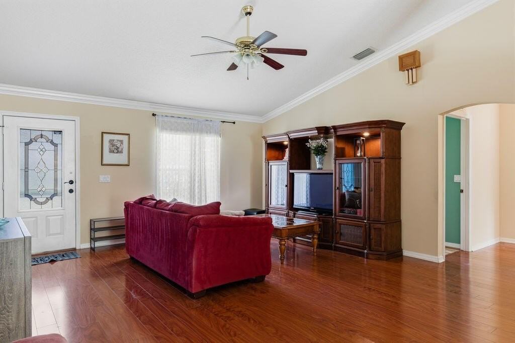 1838 Se Genaro Ter - Photo 4 of 26