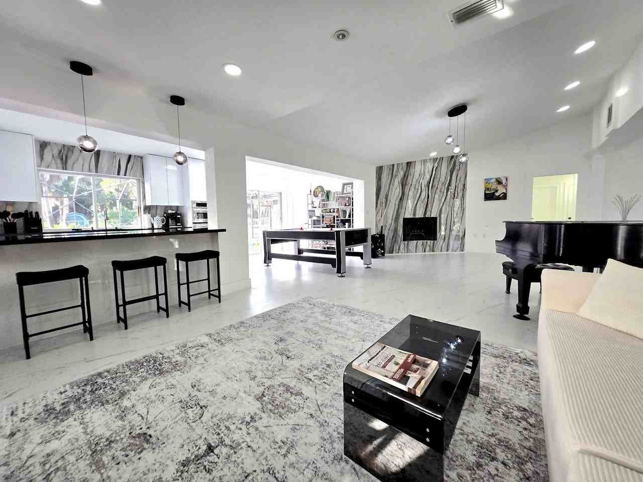 12231 Areaca Dr - Photo 5 of 50