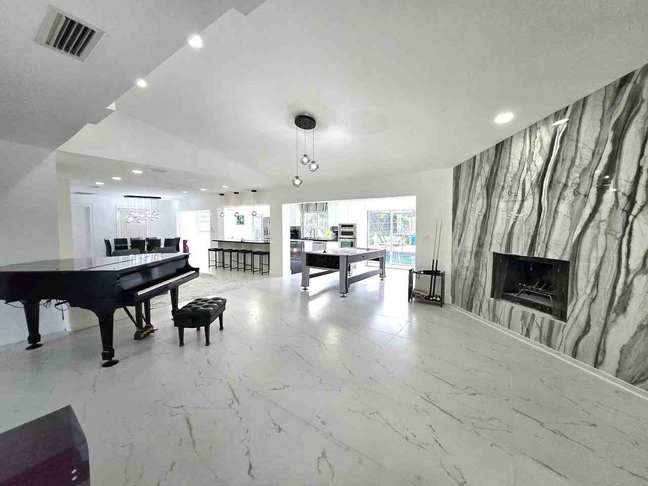 12231 Areaca Dr - Photo 4 of 50