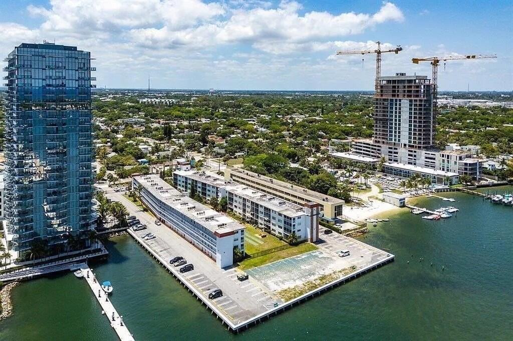 4500 N Flagler Dr #C9 - Photo 4 of 19
