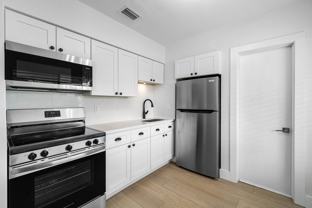 196 Ne 28th St - Photo 1 of 1