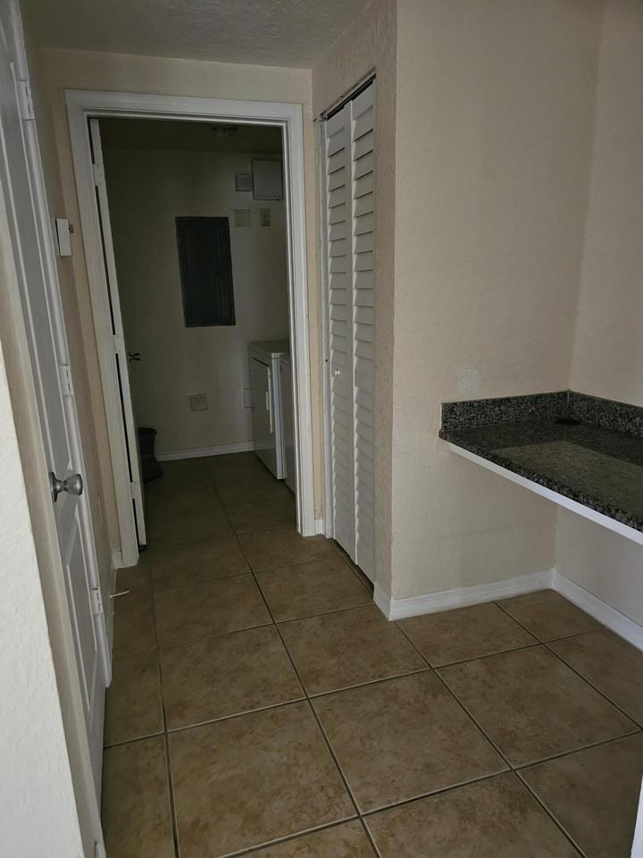 150 Sw Peacock Blvd #103 - Photo 7 of 12