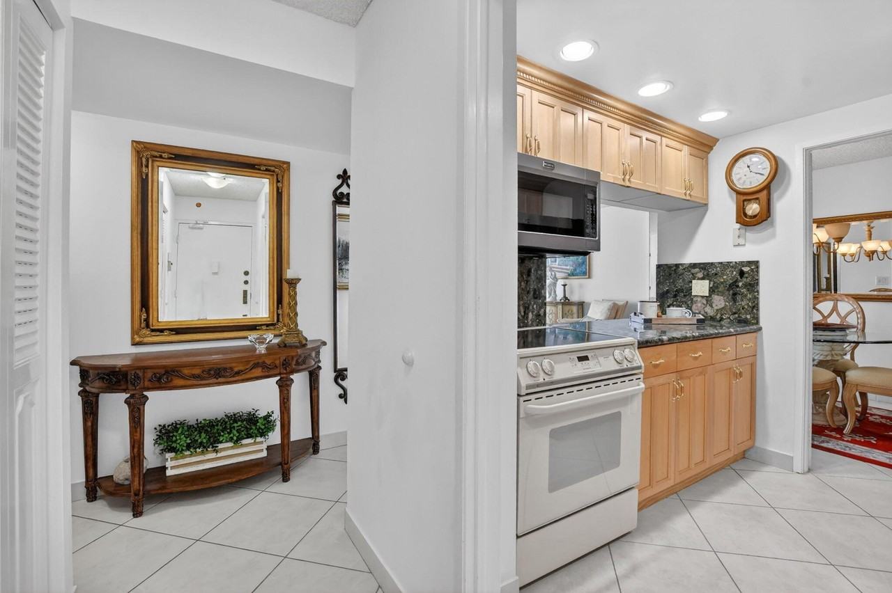 2121 N Ocean Blvd #805W - Photo 3 of 31
