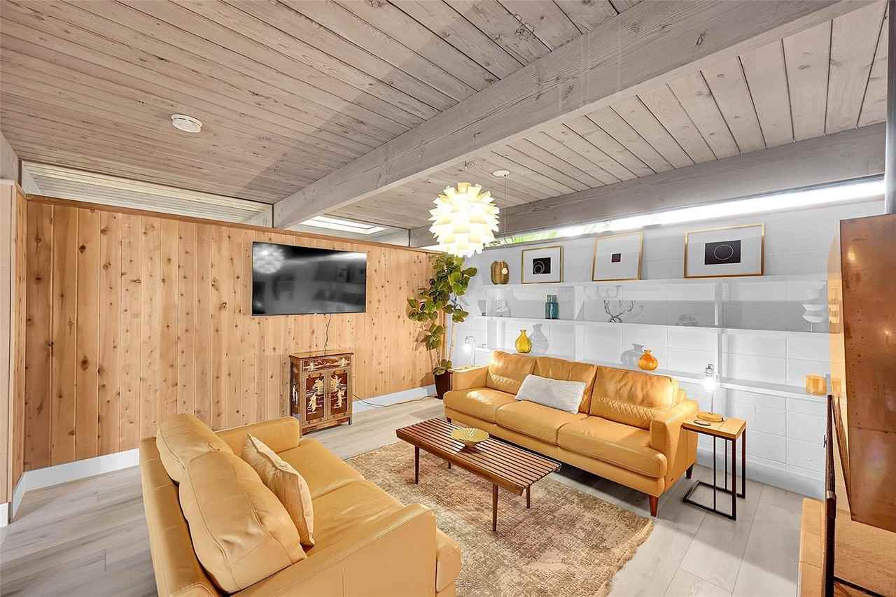 234 Pine Ave - Photo 6 of 32