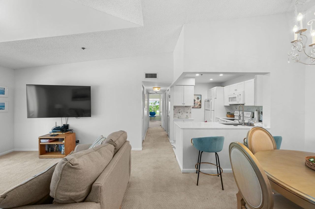 4436 Ne Ocean Blvd #A3 - Photo 5 of 24