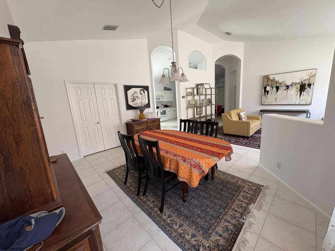 15426 Fiorenza Cir - Photo 4 of 20