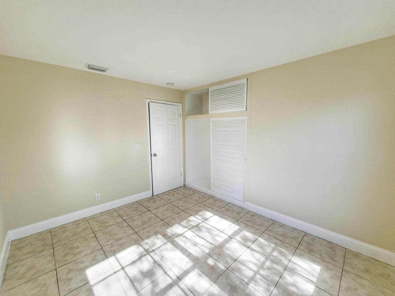 420 W Blue Heron Blvd #2 - Photo 3 of 5