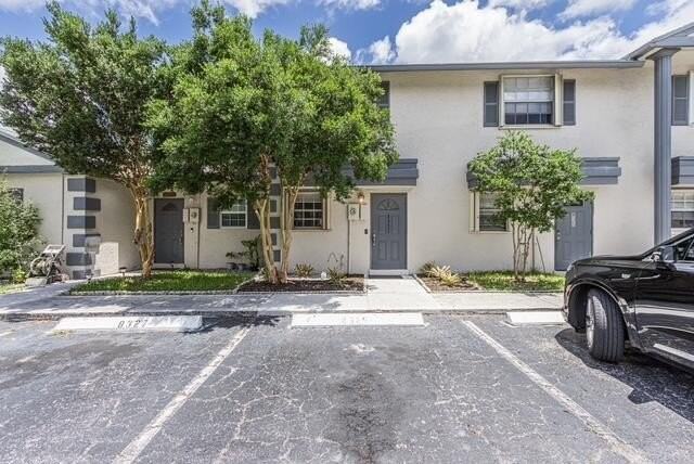 8327 Fairway Rd #8327