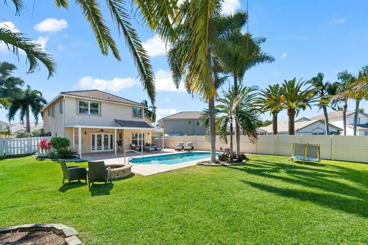 6779 Barrier Reef St - Photo 2 of 40