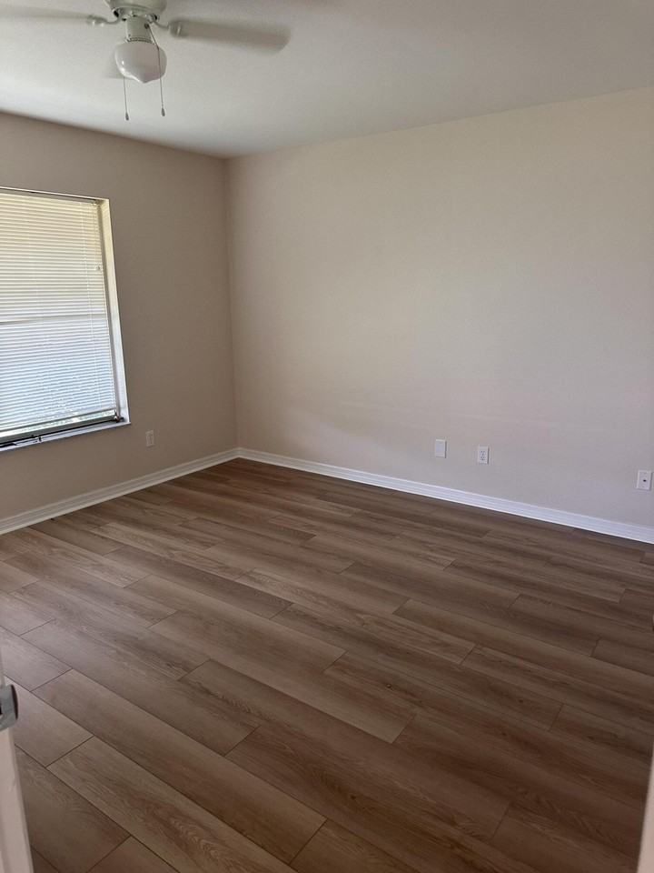 1331 Se Mohave St - Photo 7 of 12