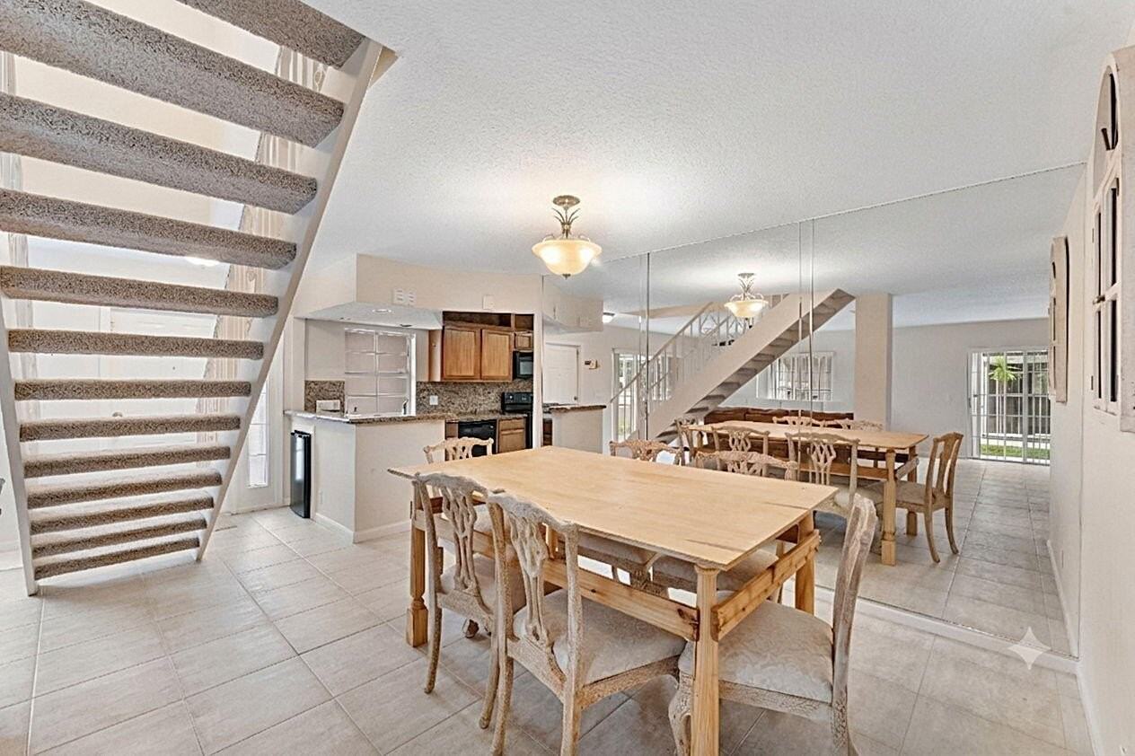 2704 Vision Dr - Photo 3 of 36