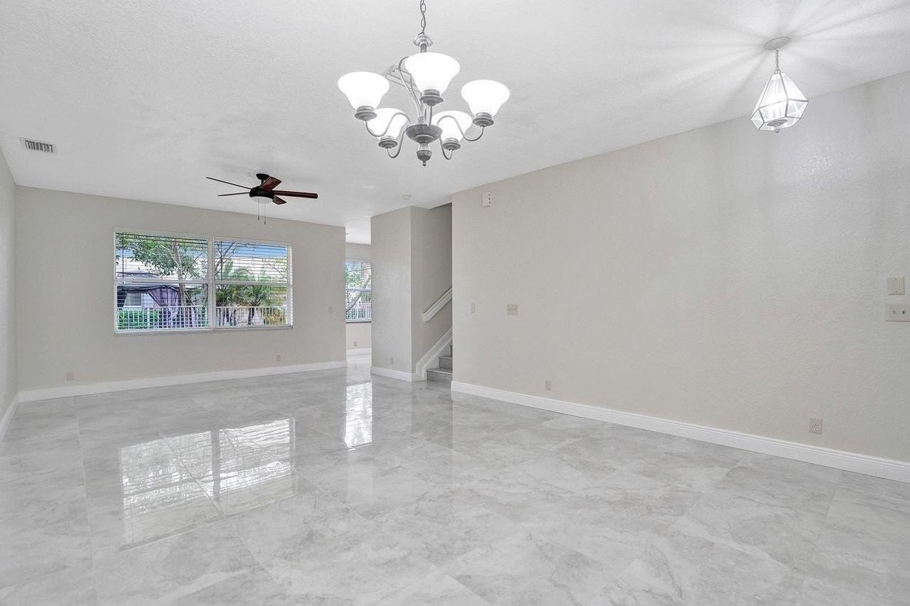 12645 Nw 8th Ct - Photo 5 of 38