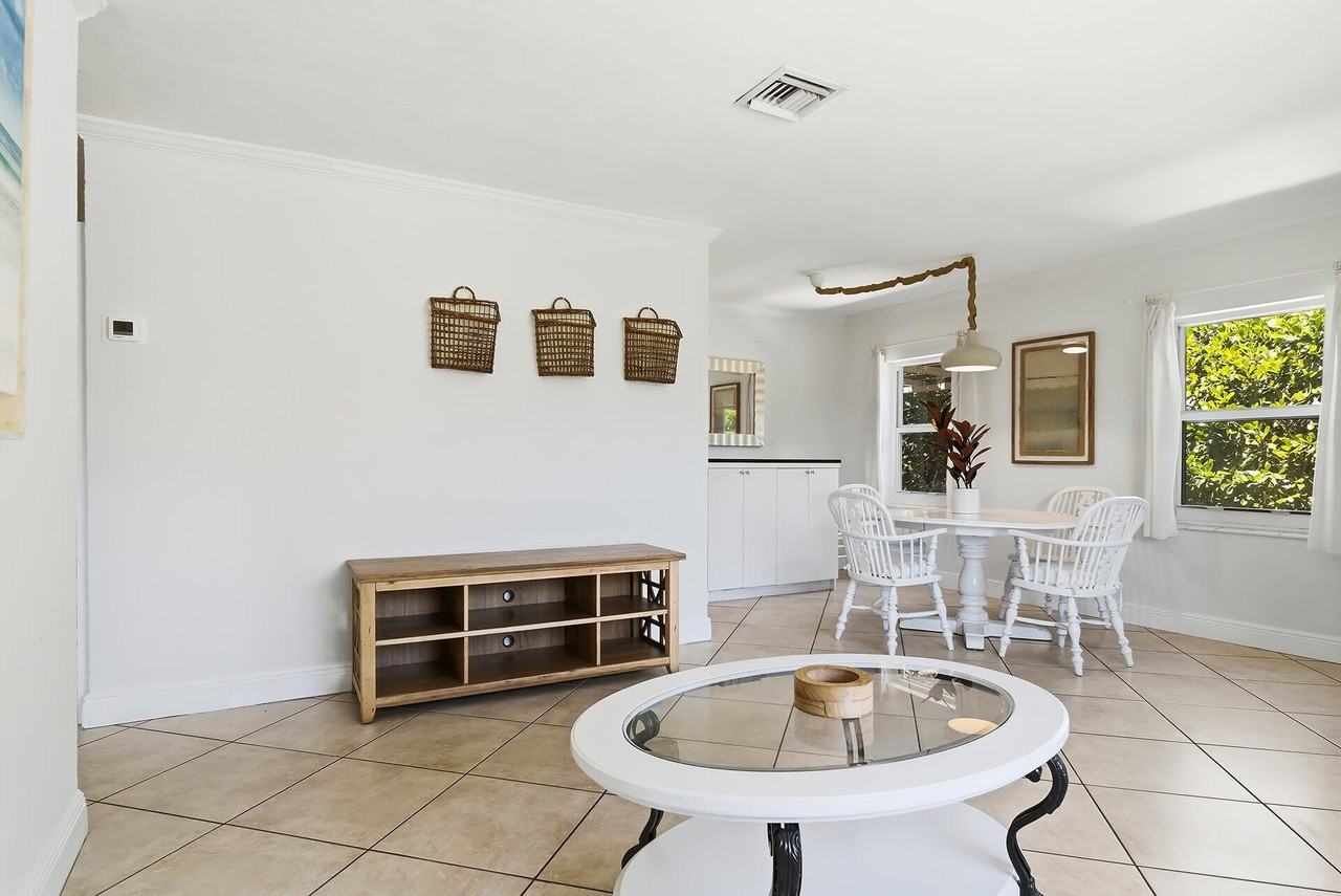 604 Piedmont Rd - Photo 5 of 36