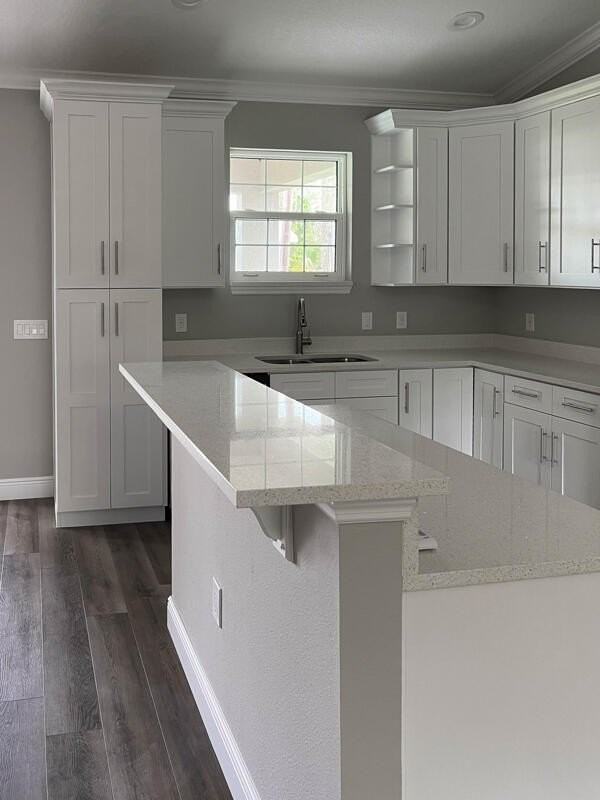 528 Se 35th Ter - Photo 3 of 13