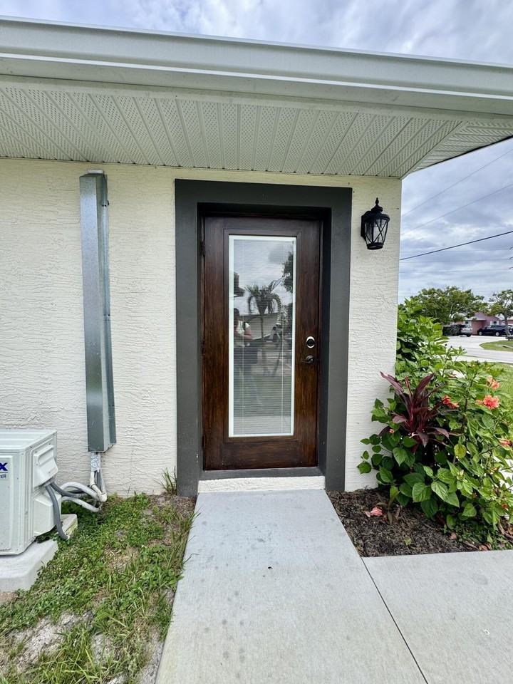 2381 Se Pinero Rd - Photo 2 of 17