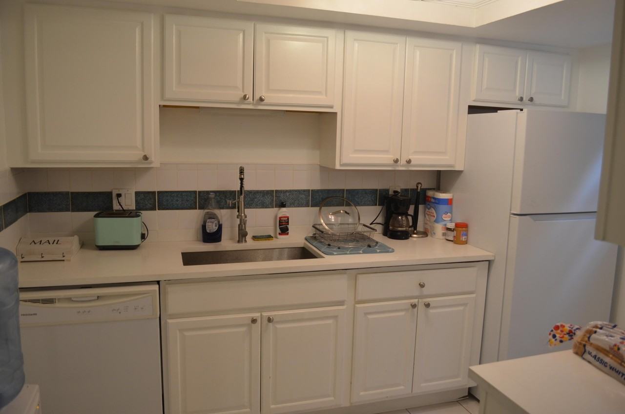 658 Ne 6th Ct #E - Photo 3 of 25