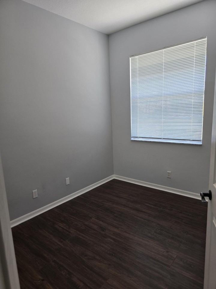 4261 E Main St - Photo 2 of 29
