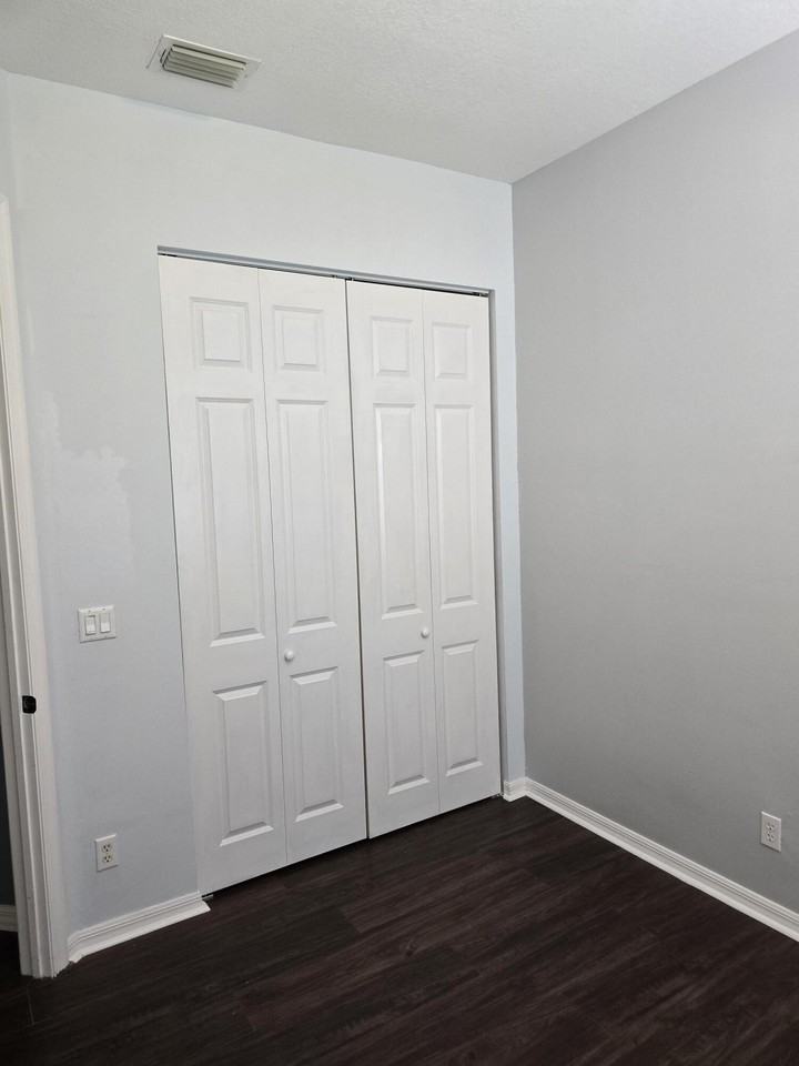 4261 E Main St - Photo 3 of 29