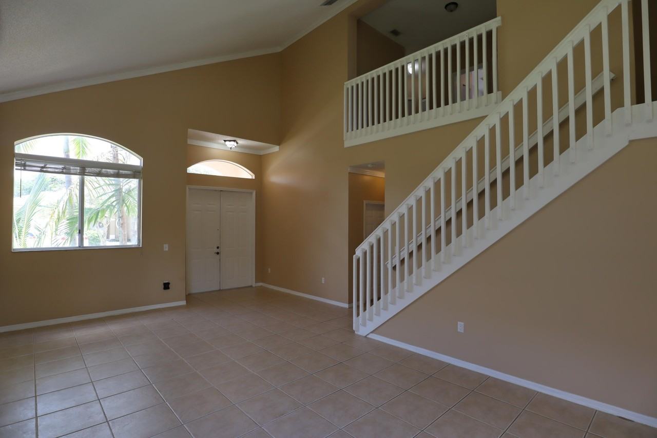 2202 Se 17th Ave - Photo 5 of 35