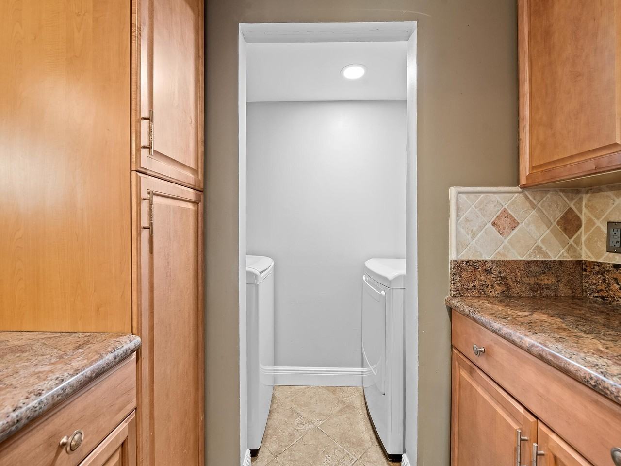 3344 Nw 103rd Ave - Photo 4 of 23
