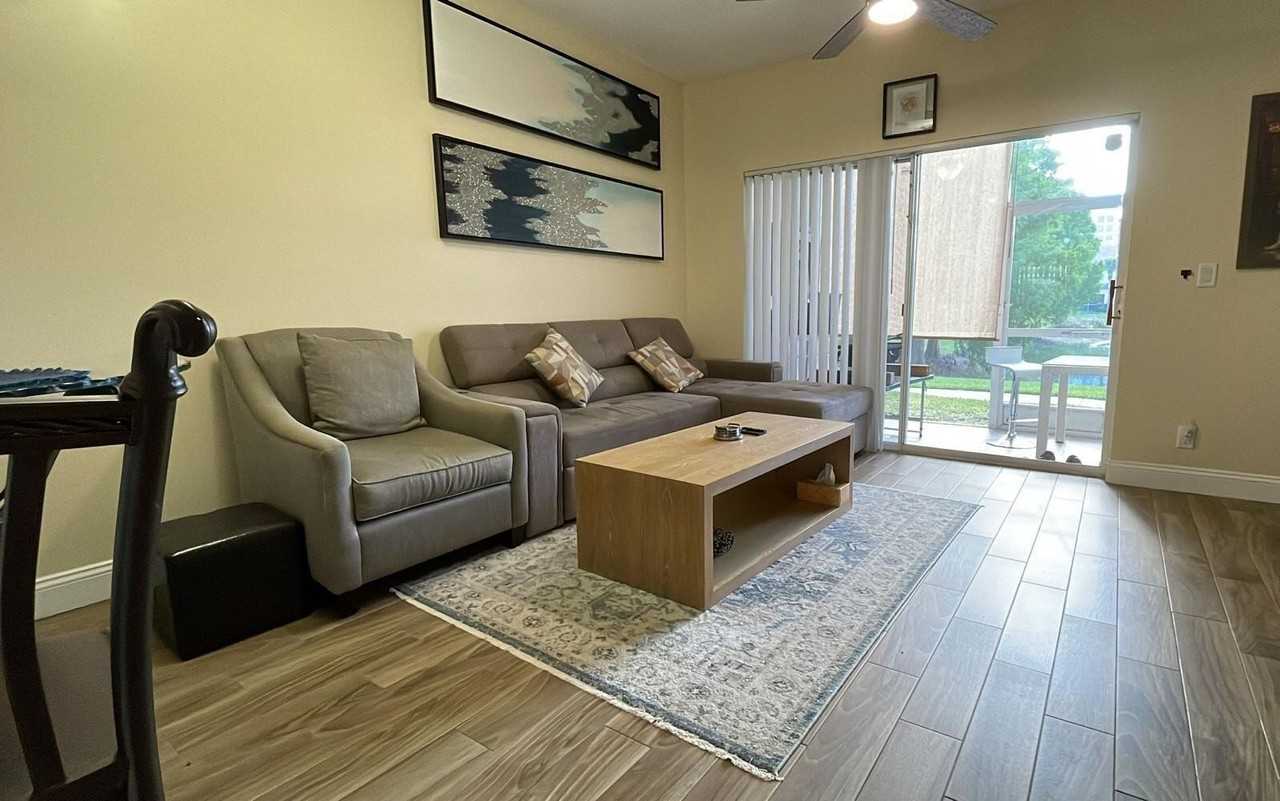 4847 Palmbrooke Ter - Photo 3 of 11