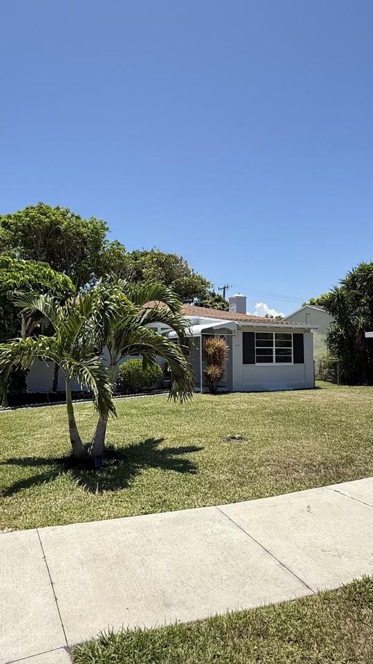 332 S Swinton Ave - Photo 5 of 5
