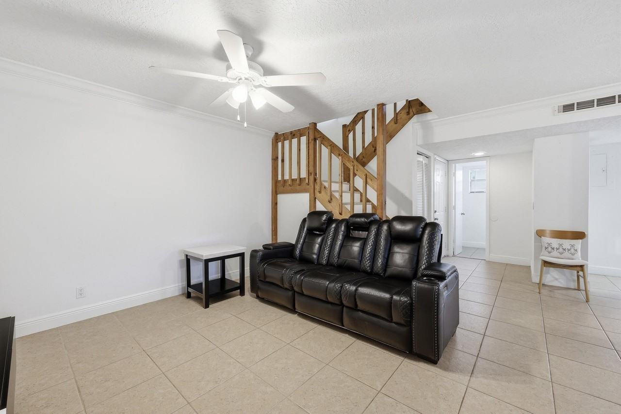 301 Lakewood Dr #8A - Photo 6 of 21