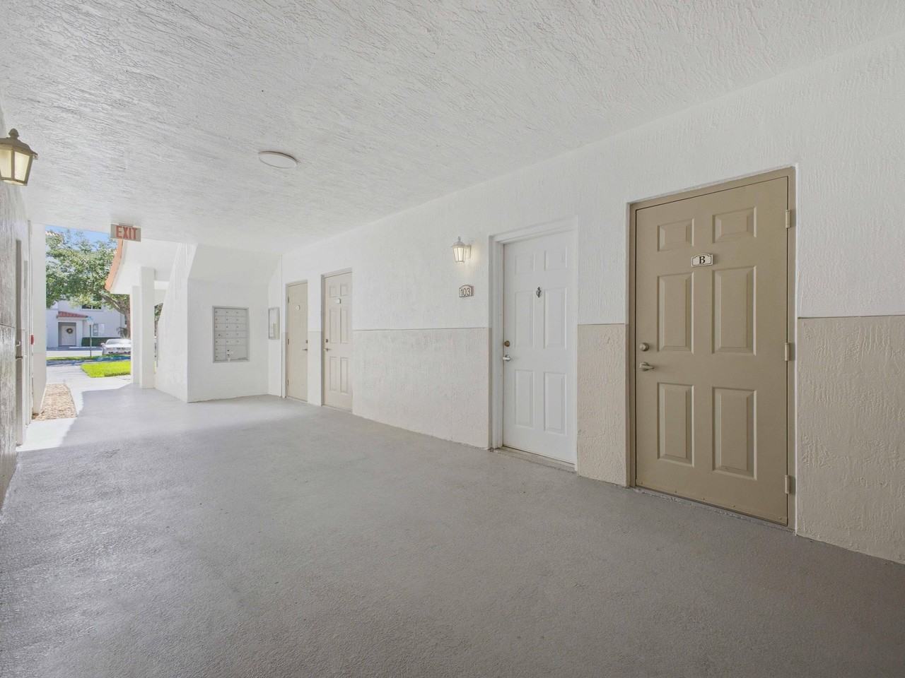 11041 Legacy Blvd #103 - Photo 3 of 41