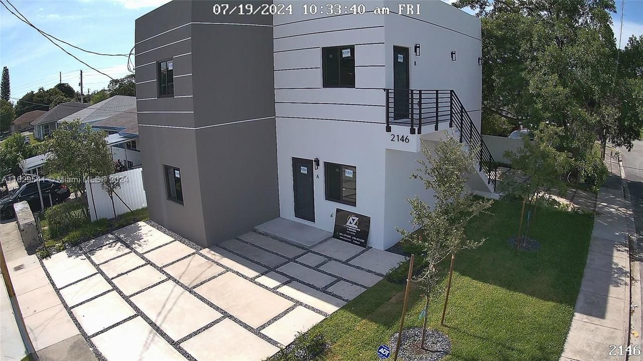 2146 Nwter, #B - Photo 3 of 23