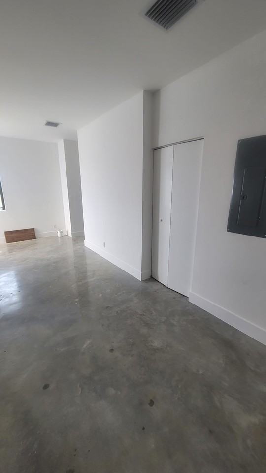 2146 Nwter, #B - Photo 5 of 23