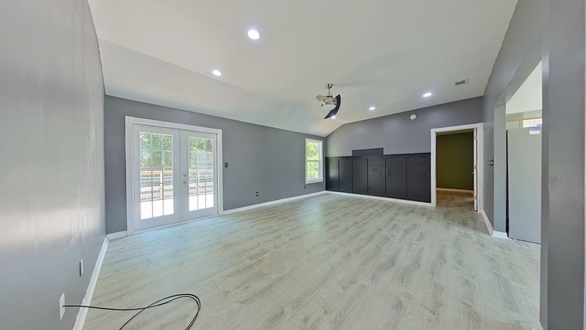 415 Juniper Dr - Photo 2 of 15