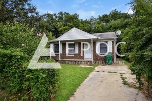featured image of 1213 S Downing St