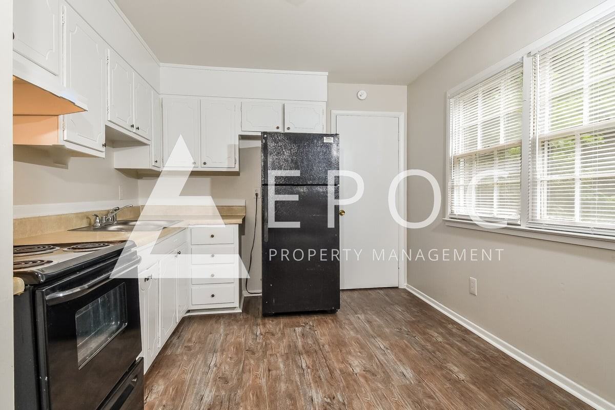 1213 S Downing St - Photo 2 of 17