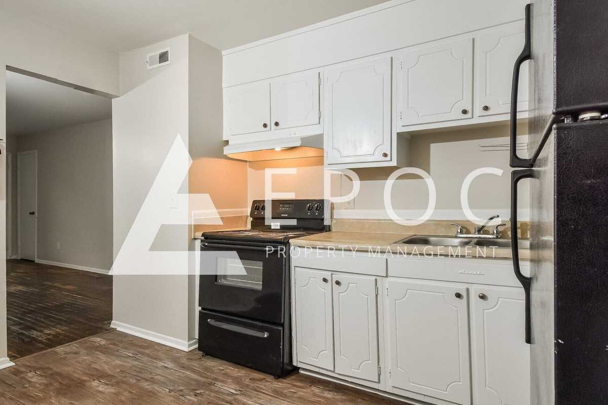 1213 S Downing St - Photo 4 of 17
