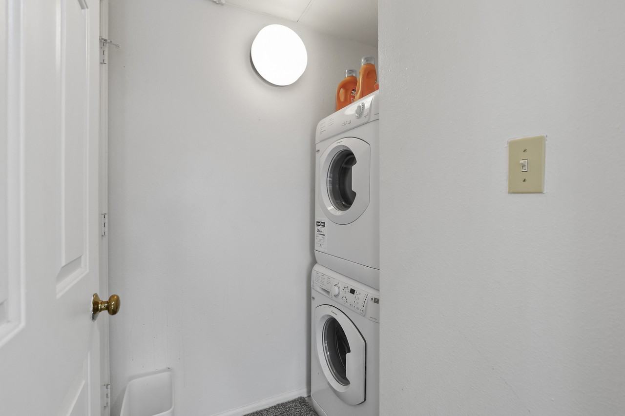 11 Rosedale Ave #11 - Photo 6 of 26