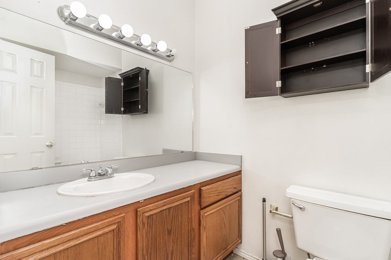 21 Rosedale Ave #21 - Photo 7 of 25