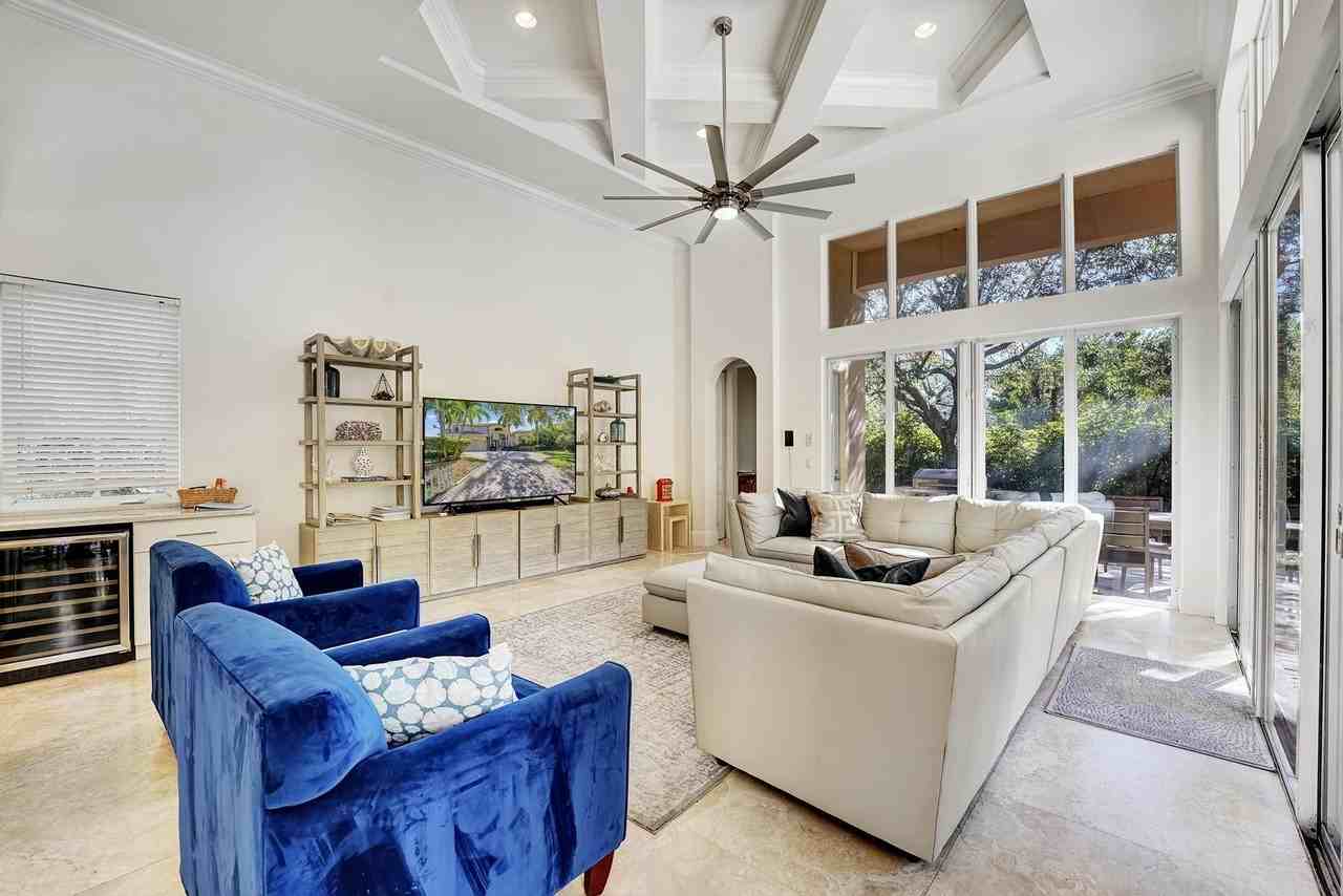43 Coconut Ln - Photo 4 of 41