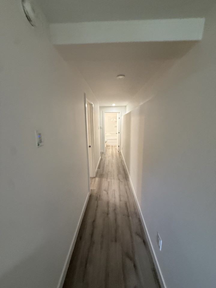 439 Winterton Ave - Photo 7 of 12