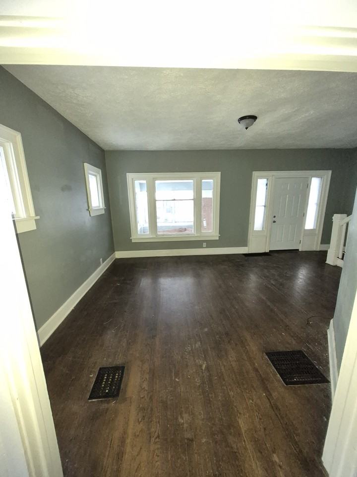 565 Garfield Pl - Photo 5 of 18