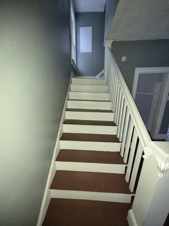 565 Garfield Pl - Photo 7 of 18