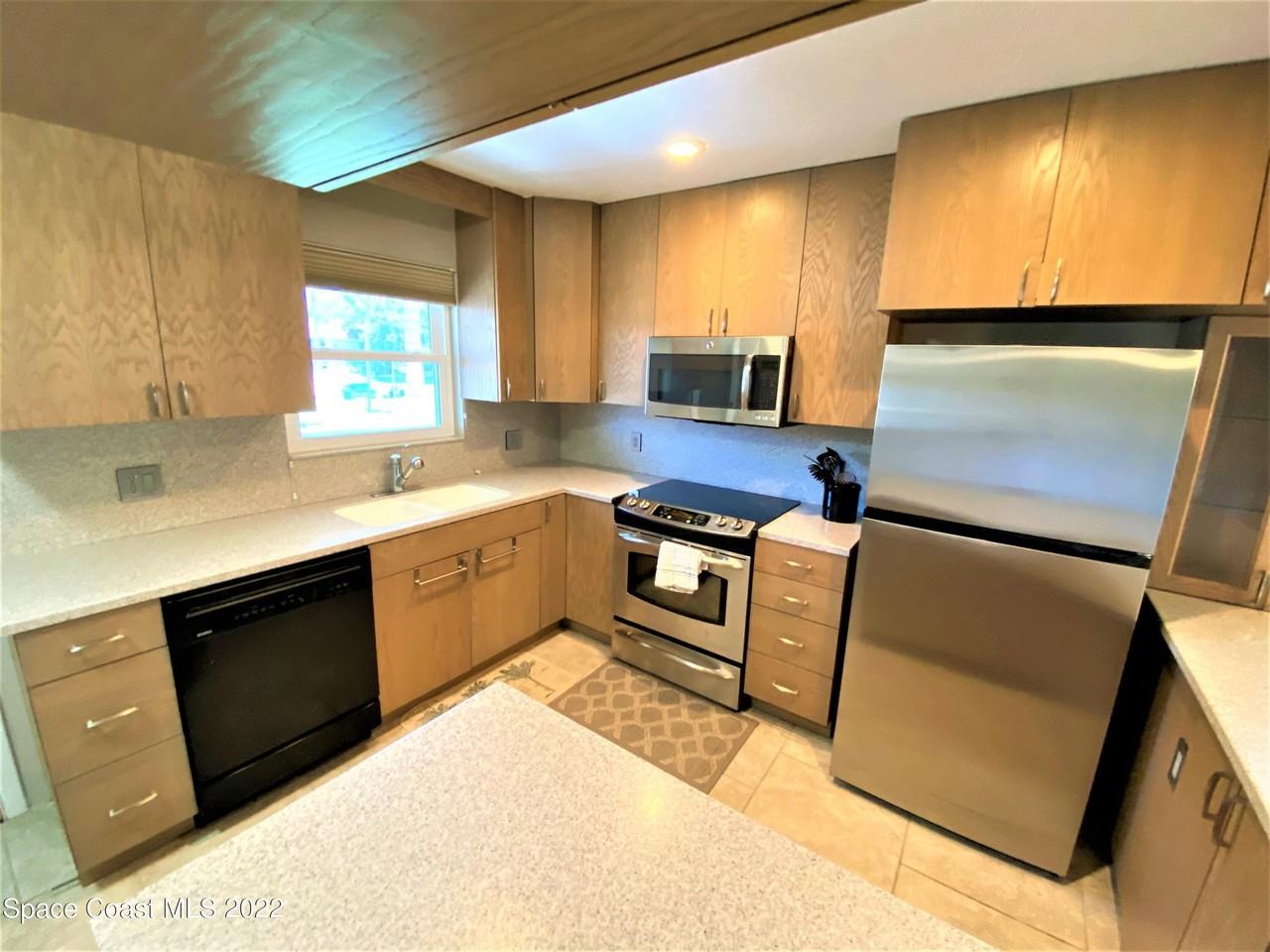 141 Aquarius Way #14F - Photo 3 of 16