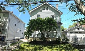 featured image of 16 Allison Pl