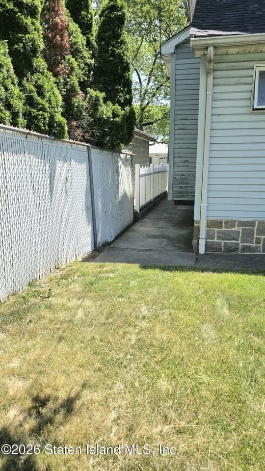 16 Allison Pl - Photo 5 of 36