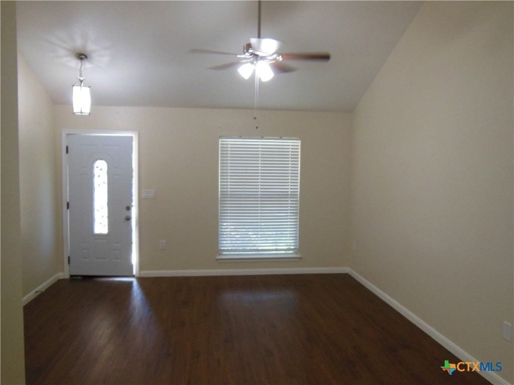 1619 Sunspur Dr - Photo 2 of 19
